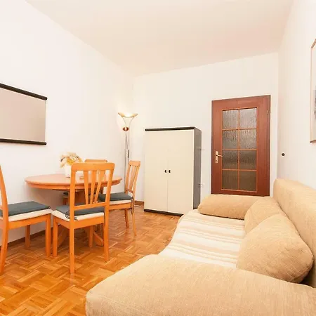 Apartamento And Danijel
